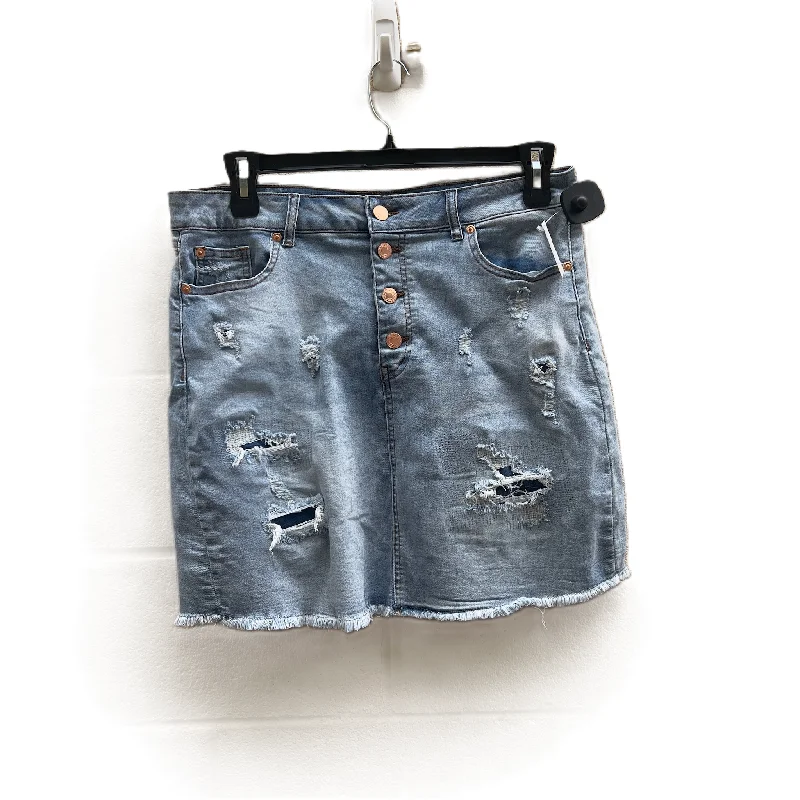 Skirt Mini & Short By Cato In Blue Denim, Size: 12